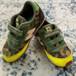 New balance boys shoes